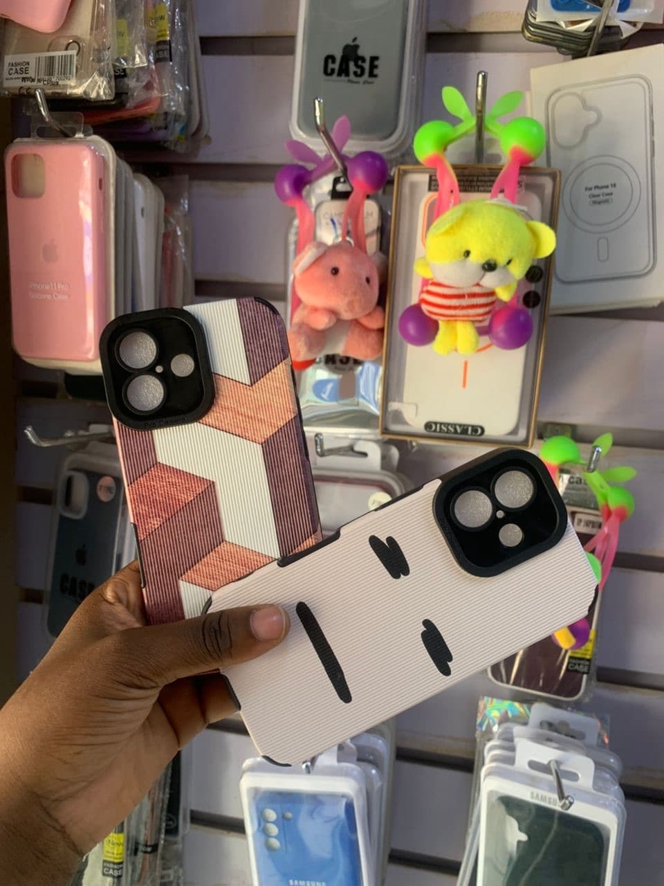 Iphone 16 pouch