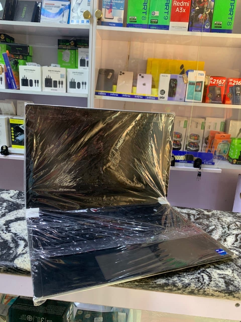 Alienware M15