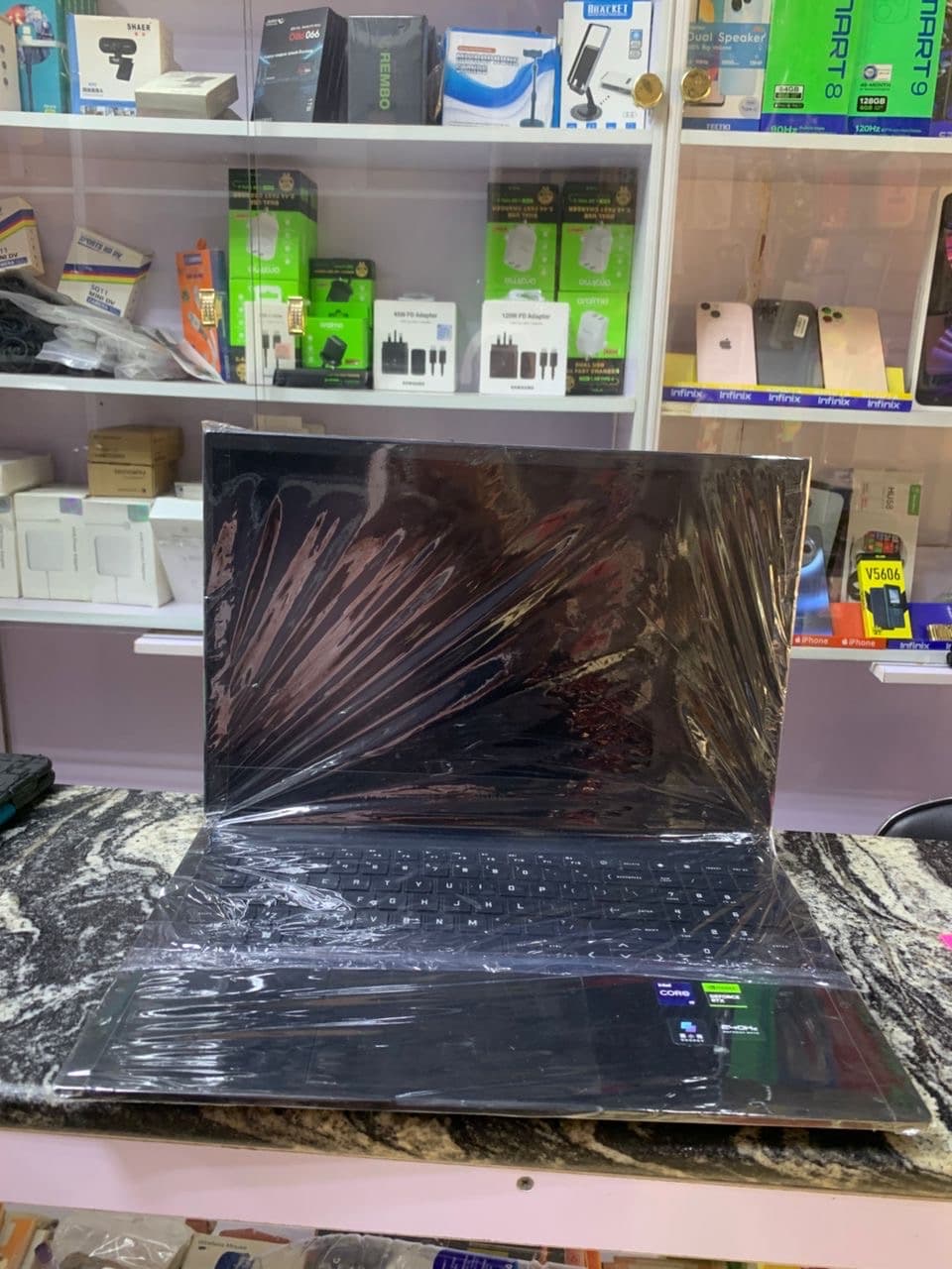 HP OMEN 16