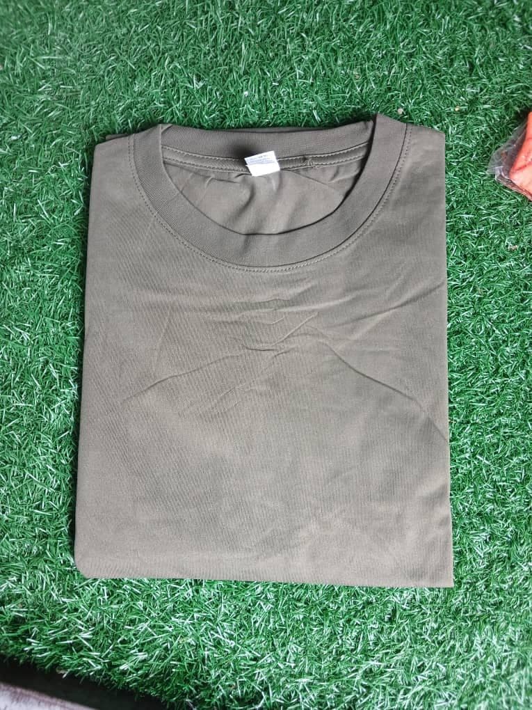 Plain round tees in different colors and sizes